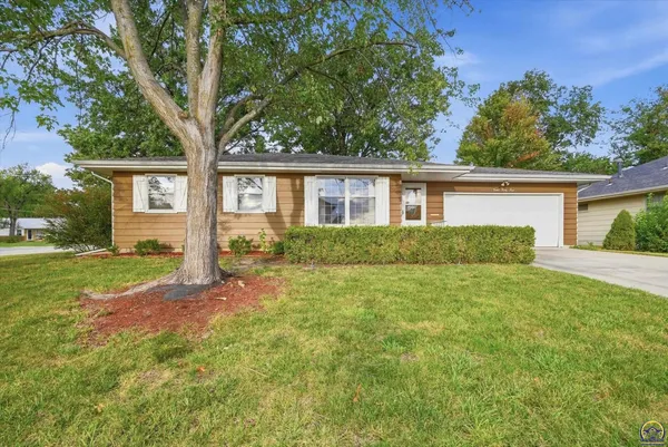 $229,900 | 1245 Southwest Belle Terrace, Topeka, KS 66604