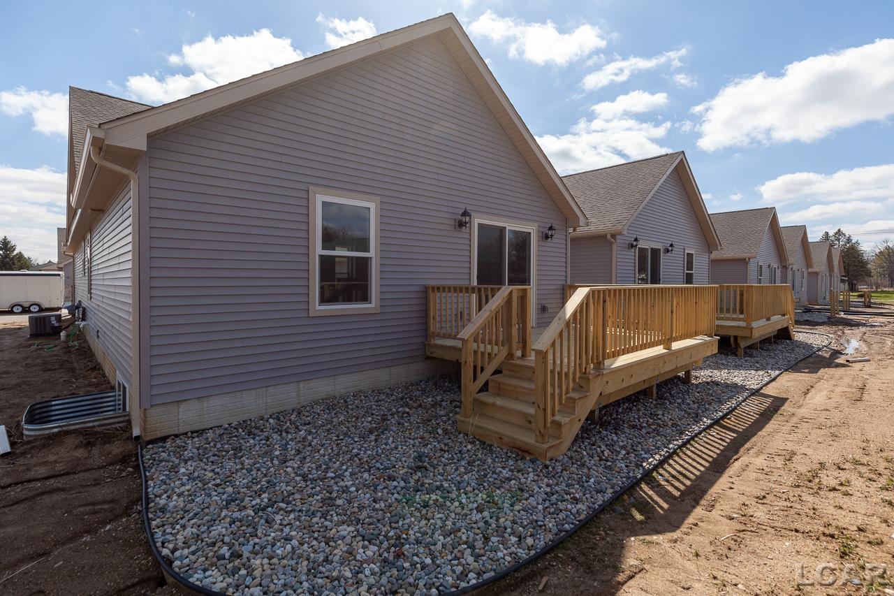 1191 Ridge Lane Tecumseh, MI 49286 - Photo 4 of 41 50095820-3.JPG