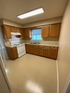 $1,700 | 11910 Sunset Drive, Tavares, FL 32778