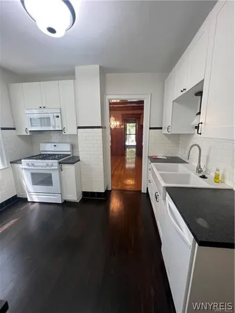 $1,700 | 543 Potomac Avenue, Buffalo, NY 14222