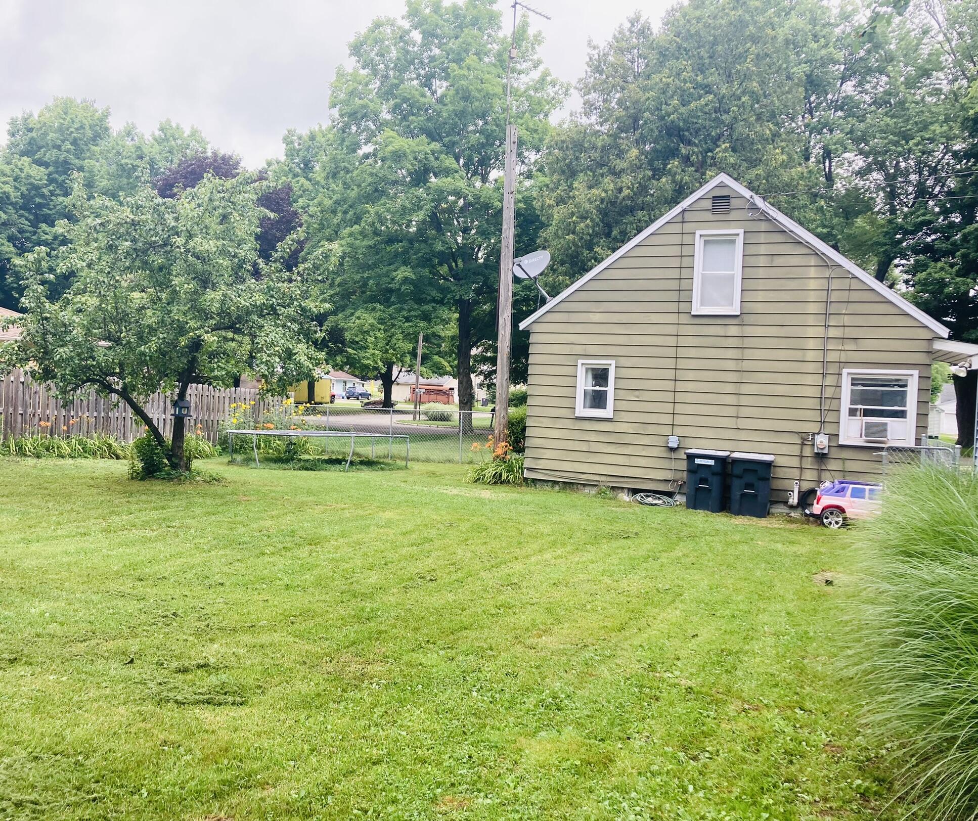 709 Roe Street Buchanan, MI 49107 - Photo 14 of 19 Backyard