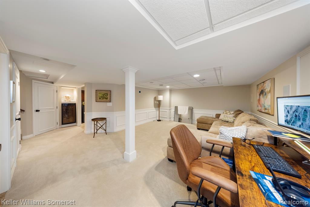 839 Cook Road Grosse Pointe Woods, MI 48236 - Photo 29 of 38