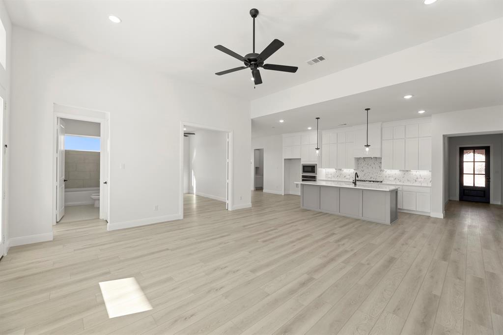 1034 Bingham Way Forney, TX 75126 - Photo 19 of 39 18_14_15. 1034 Bimgham - Family (2)