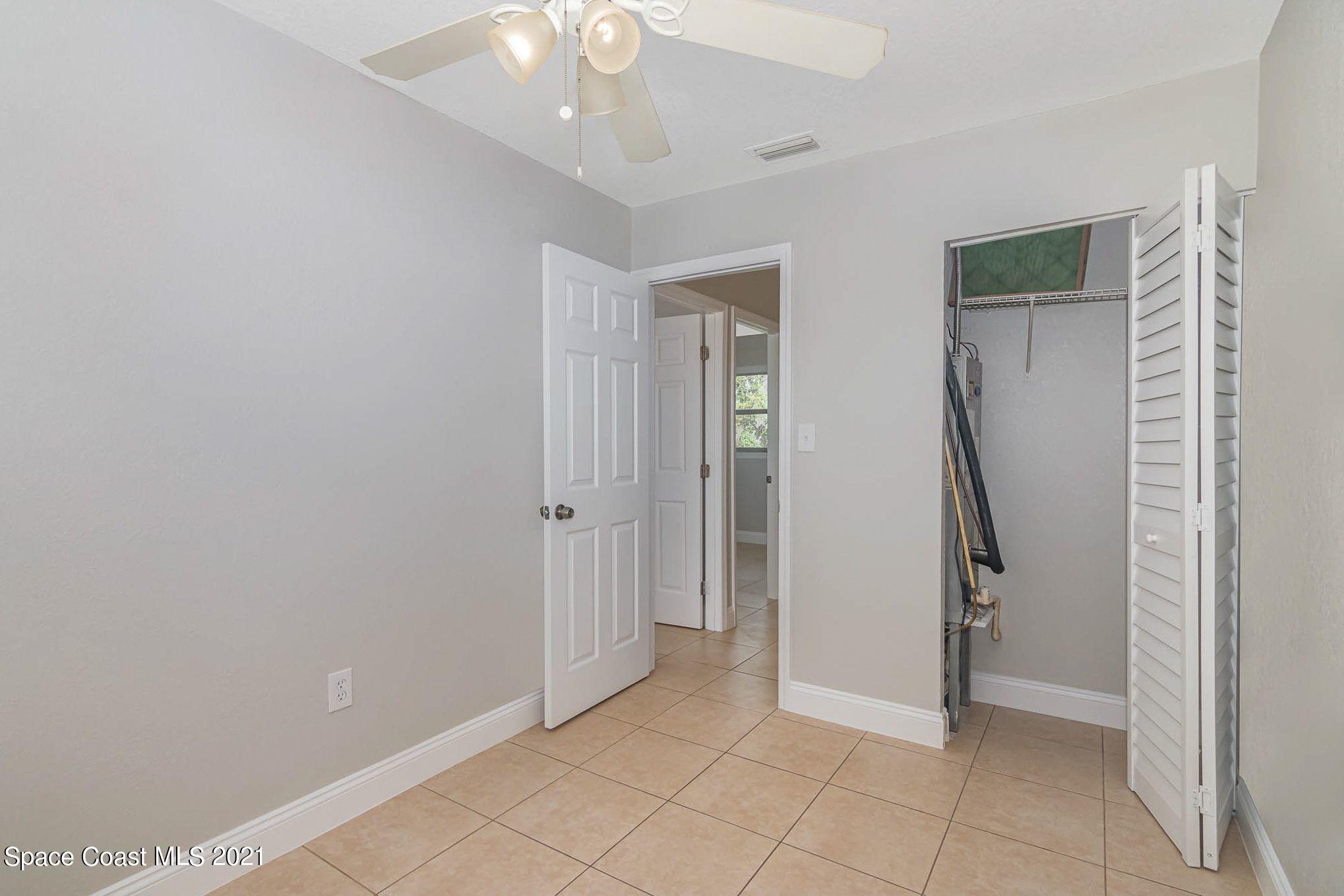 2214 Warwick Road Melbourne, FL 32935 - Photo 12 of 24 Room
