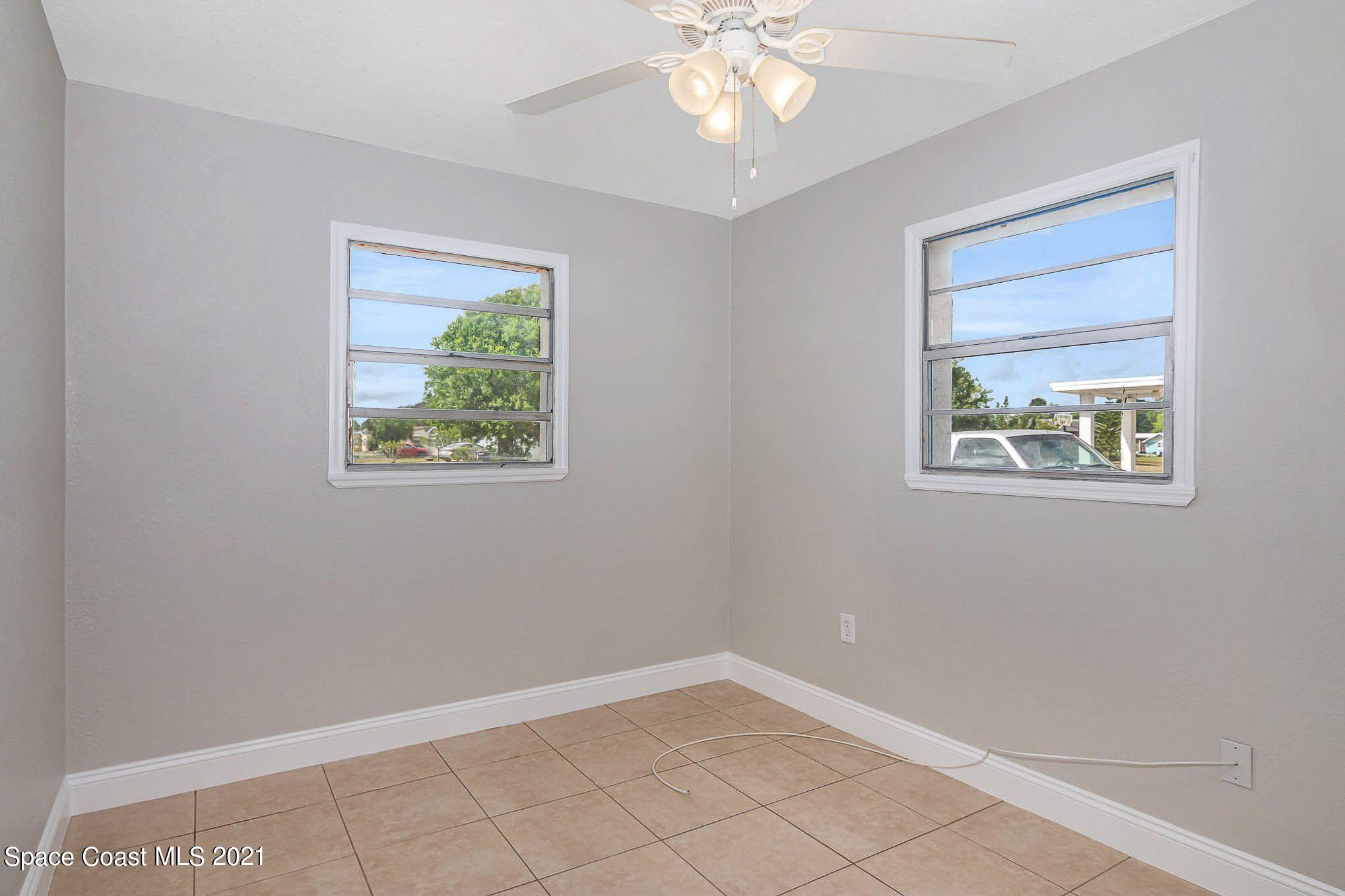 2214 Warwick Road Melbourne, FL 32935 - Photo 13 of 24 Room