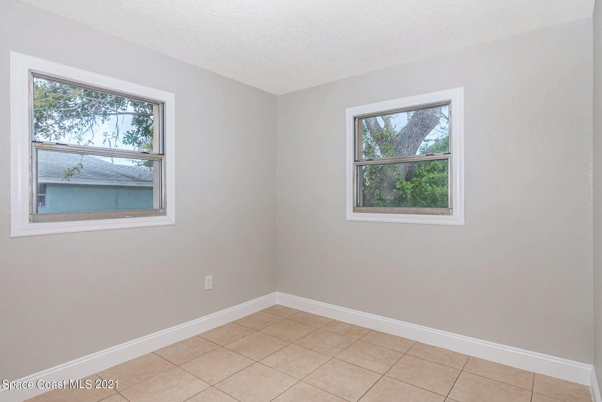 2214 Warwick Road Melbourne, FL 32935 - Photo 15 of 24 Room