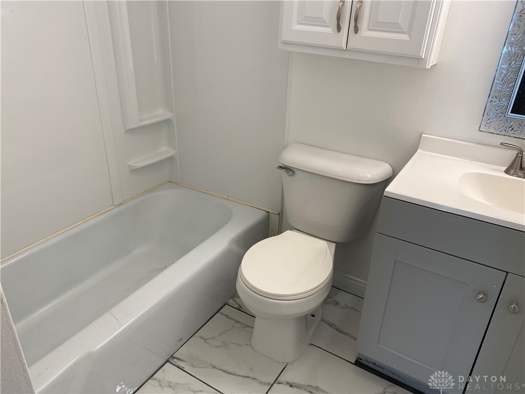 5551 Hummock Road Dayton, OH 45426 - Photo 11 of 11 bath