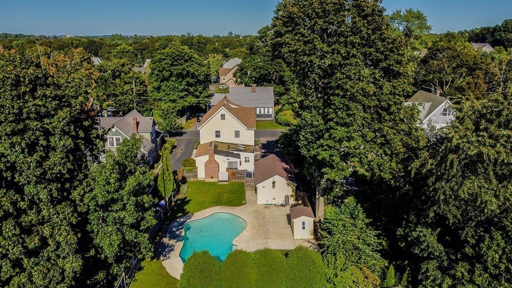 19 Cypress Road Milton, MA 02186 - Photo 4 of 23 Gallery Image 4