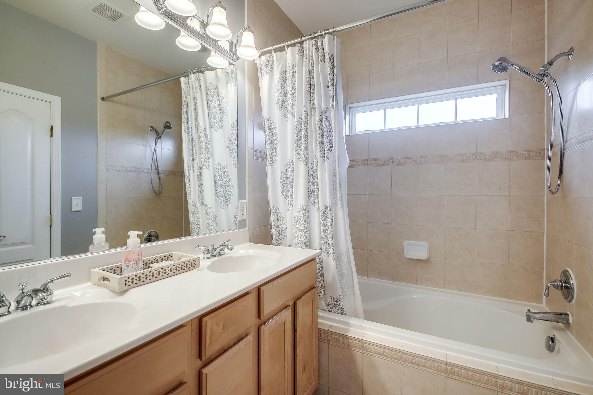 24722 Clock Tower Square Aldie, VA 20105 - Photo 20 of 24