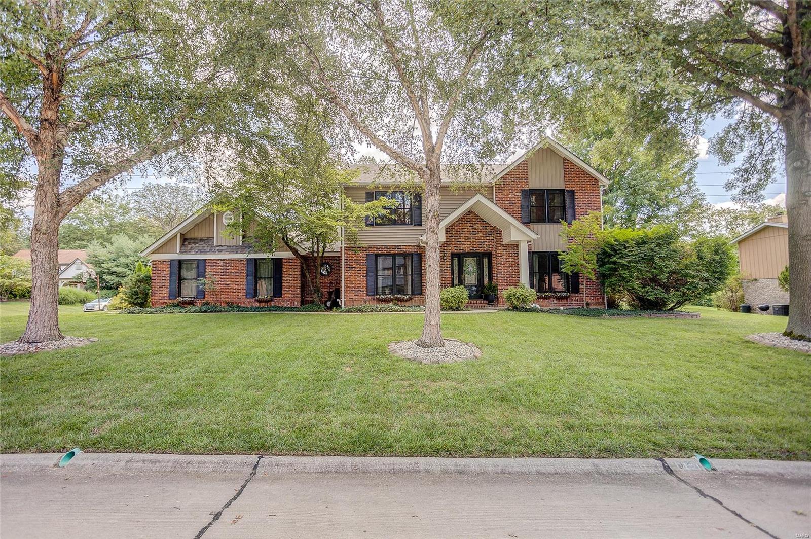 420 Springwood Drive Belleville, IL 62220 - Photo 1 of 55