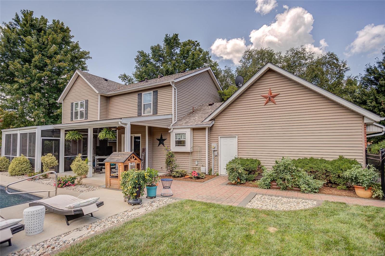 420 Springwood Drive Belleville, IL 62220 - Photo 3 of 55