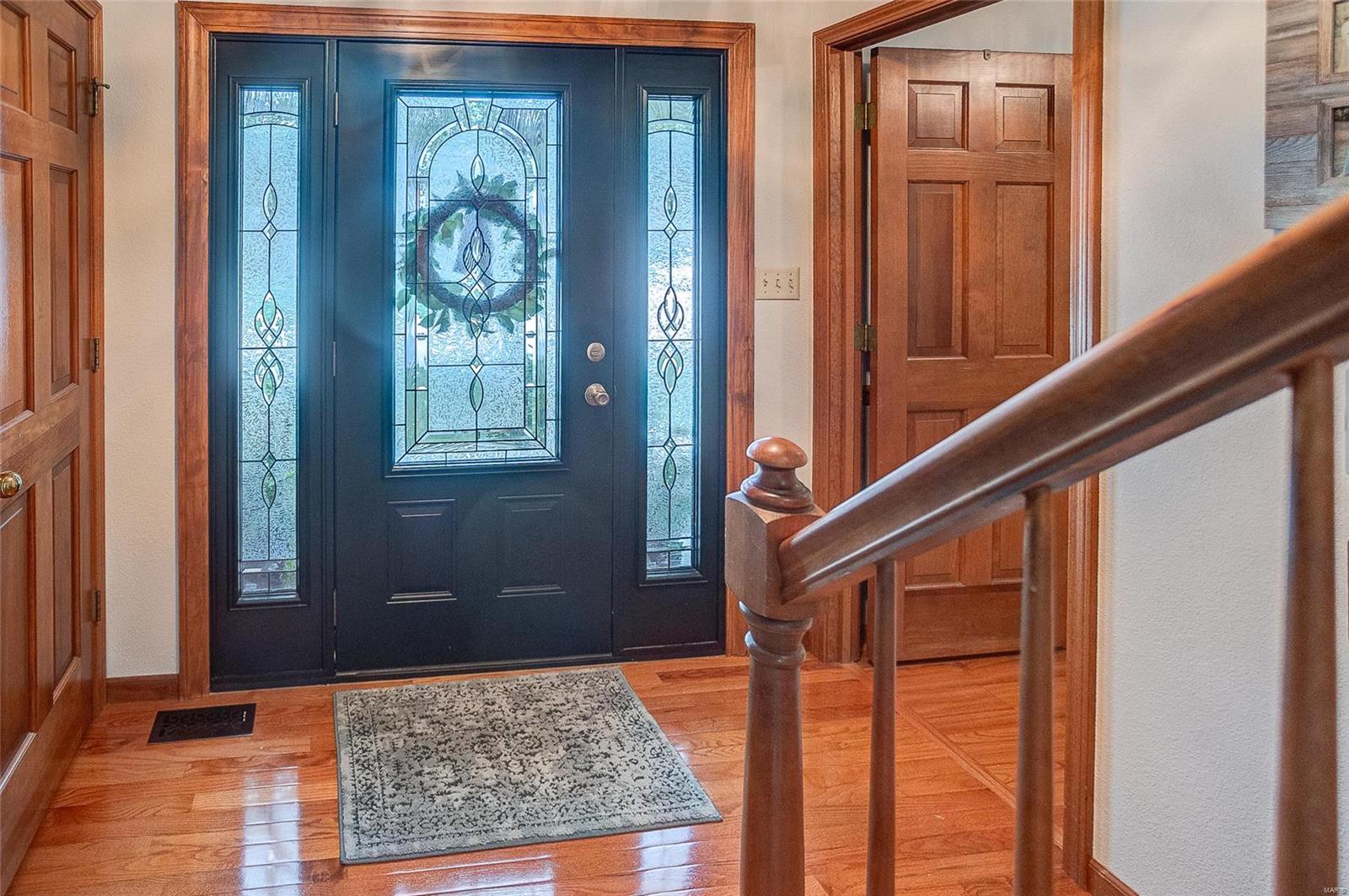 420 Springwood Drive Belleville, IL 62220 - Photo 8 of 55