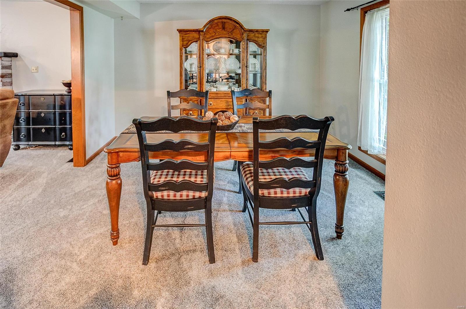 420 Springwood Drive Belleville, IL 62220 - Photo 10 of 55
