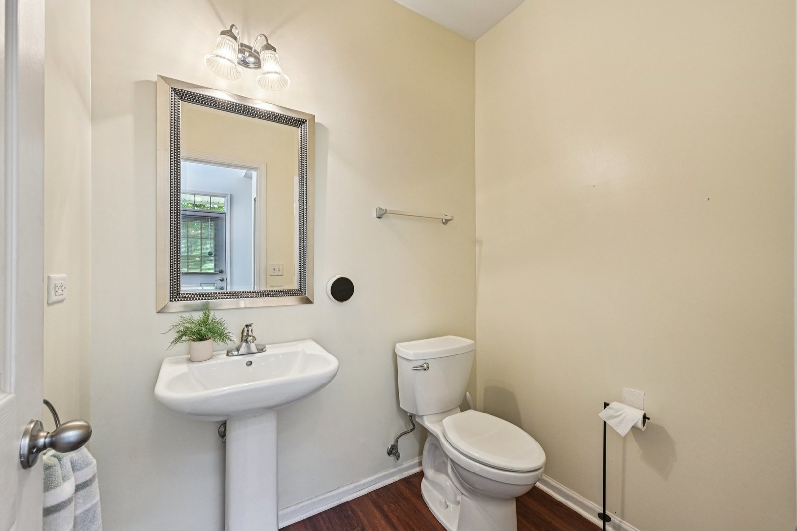 2145 Sunrise Circle Aurora, IL 60503 - Photo 15 of 29 a bathroom with a sink toilet and mirror