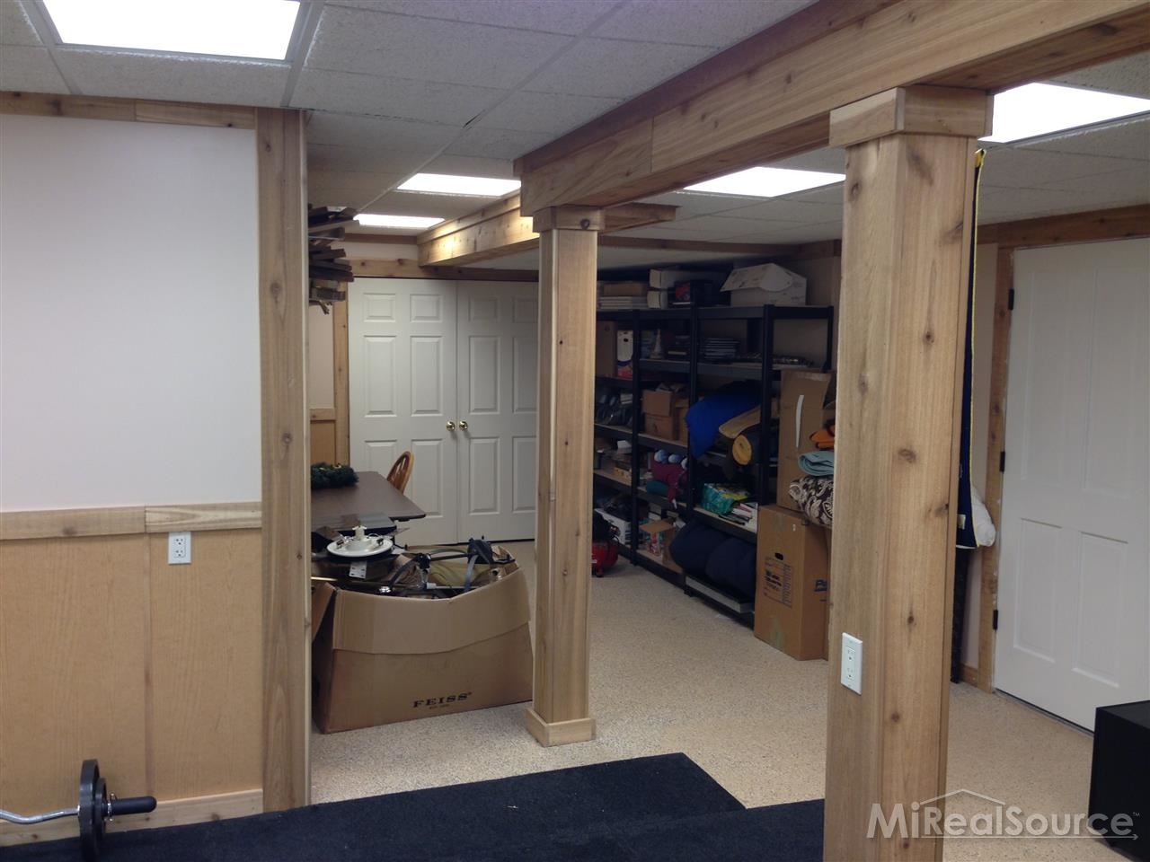 1739 Spring Creek Drive Rochester, MI 48306 - Photo 59 of 61 31233395-58.JPG