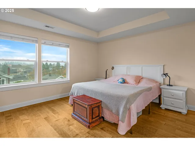 $640,000 | 5406 Northeast Couch Street, Portland, OR 97213