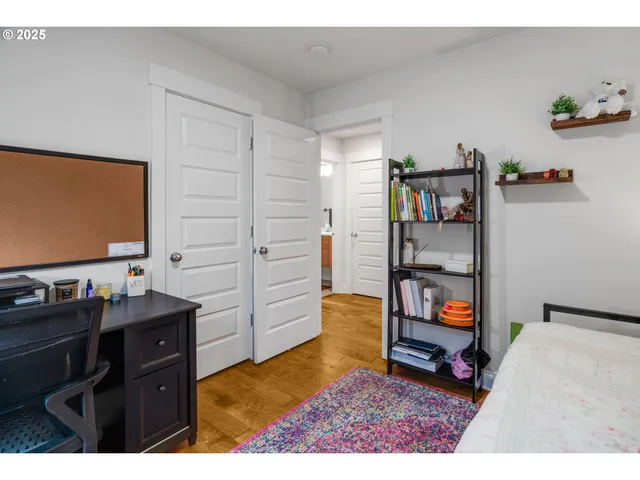 $640,000 | 5406 Northeast Couch Street, Portland, OR 97213