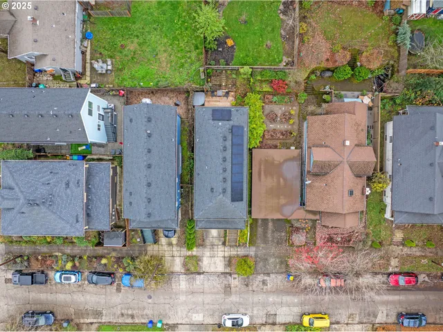 $640,000 | 5406 Northeast Couch Street, Portland, OR 97213