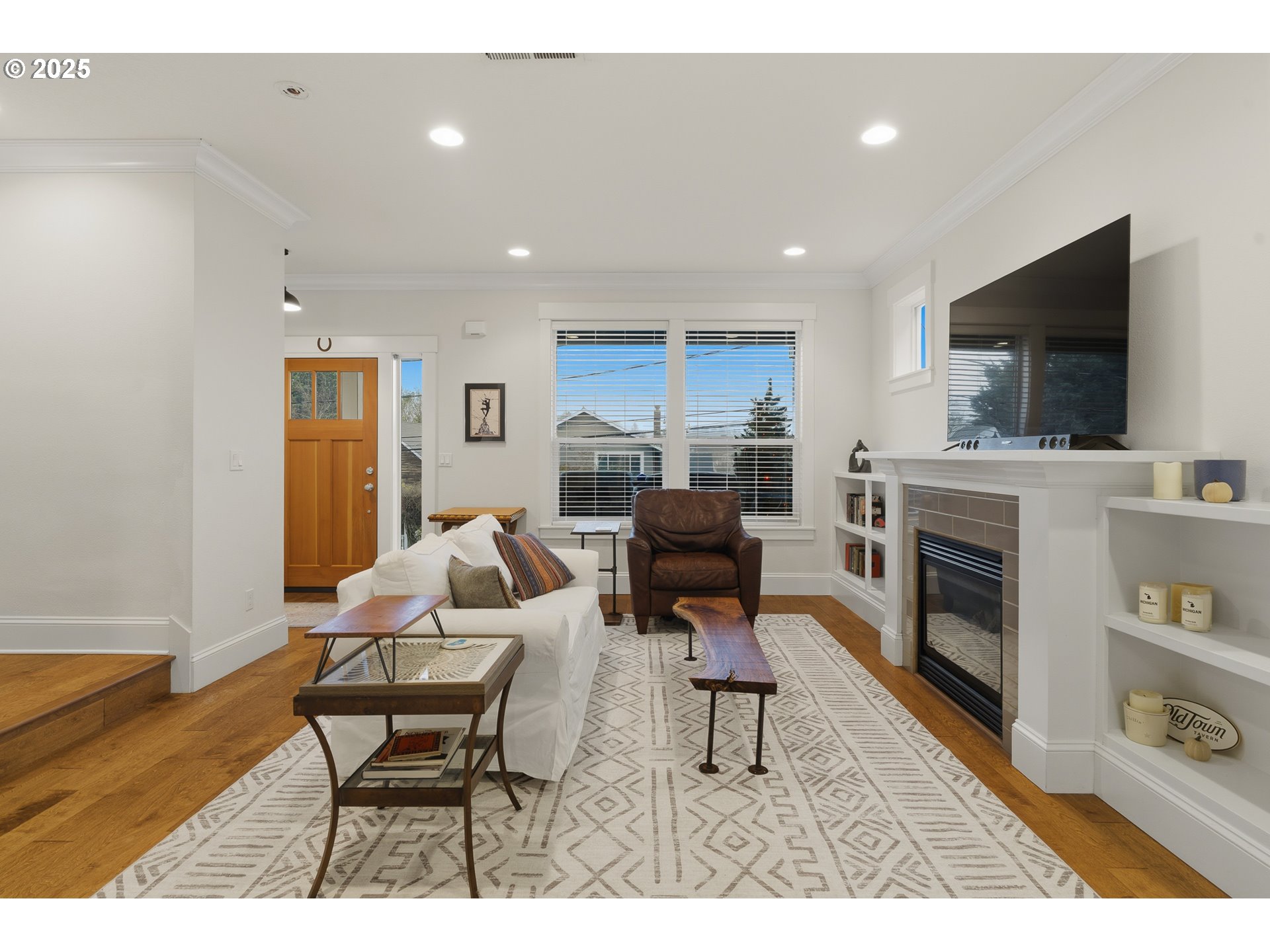 5406 Northeast Couch Street Portland, OR 97213 - Photo 6 of 42