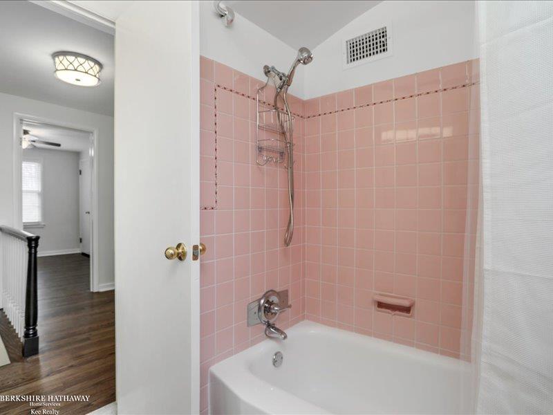858 Trombley Road Grosse Pointe, MI 48230 - Photo 13 of 54