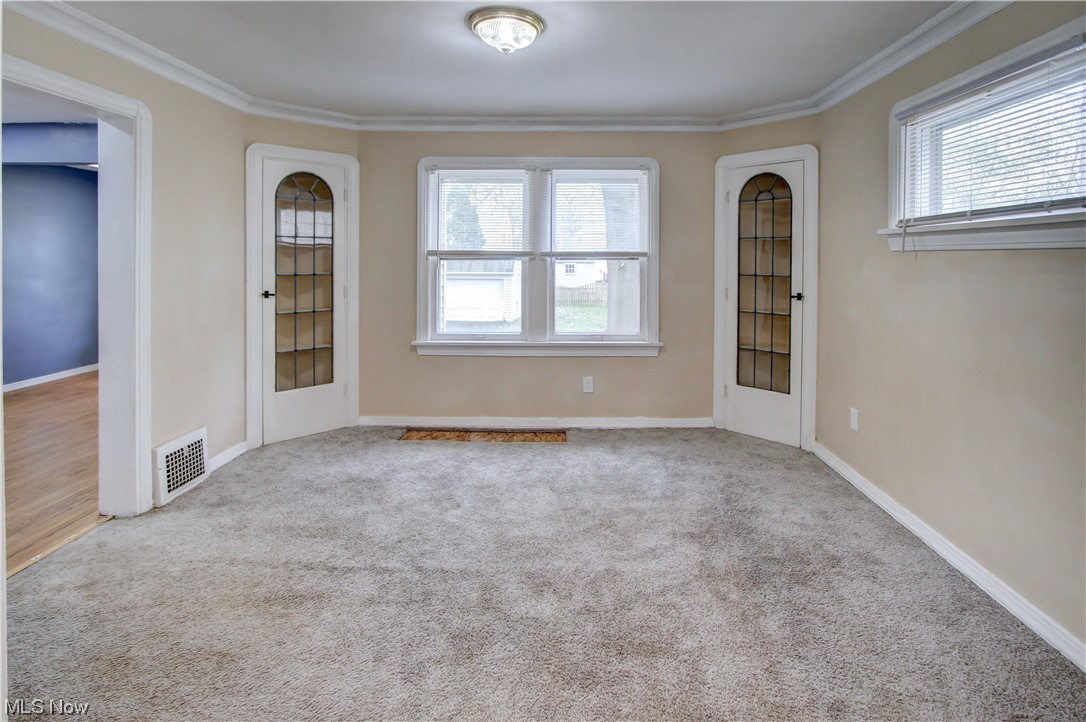 852 Beverly Road Cleveland Heights, OH 44121 - Photo 8 of 35 Gallery Image 8