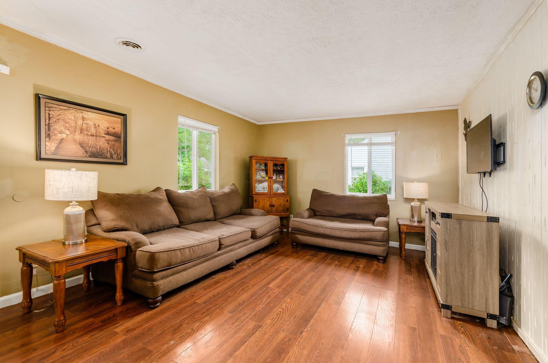 928 Colgate Road Columbus, OH 43213 - Photo 2 of 23
