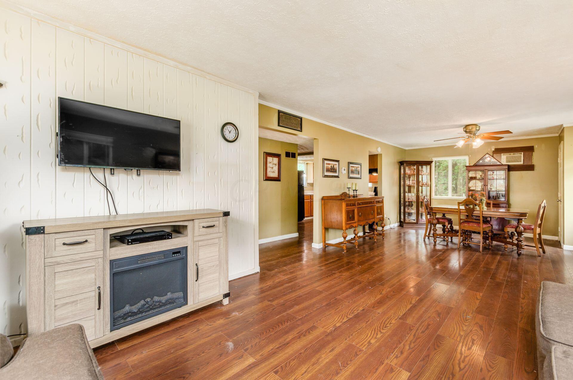 928 Colgate Road Columbus, OH 43213 - Photo 4 of 23