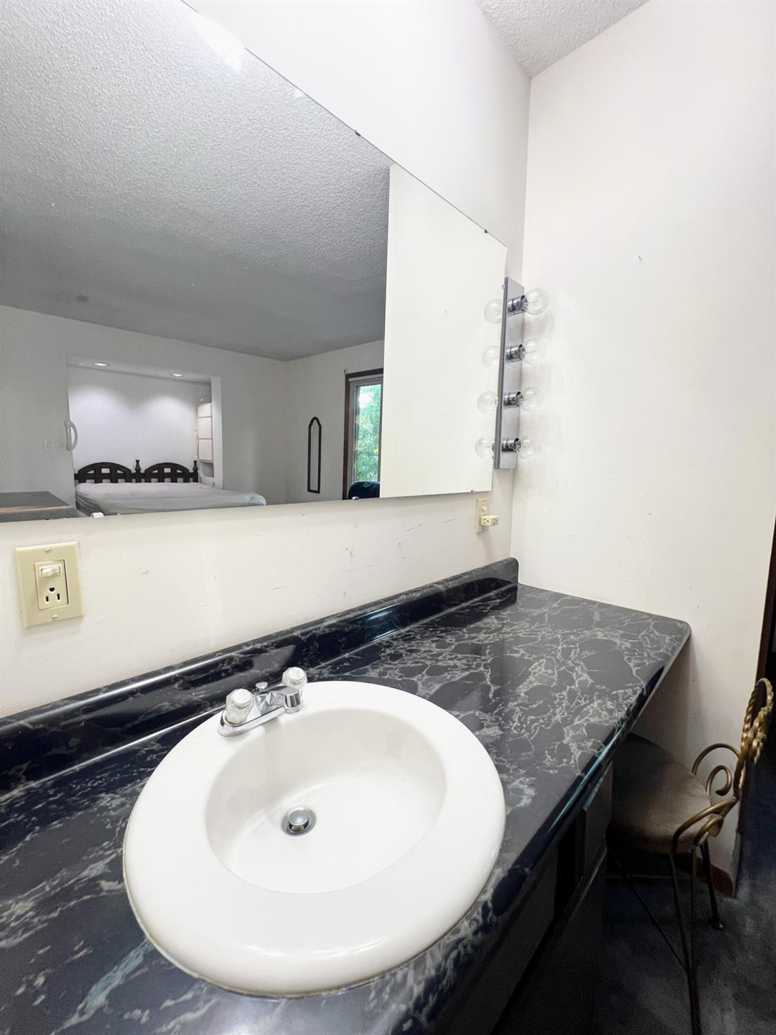 8148 Pea Ridge Road Brookville, IN 47012 - Photo 14 of 38