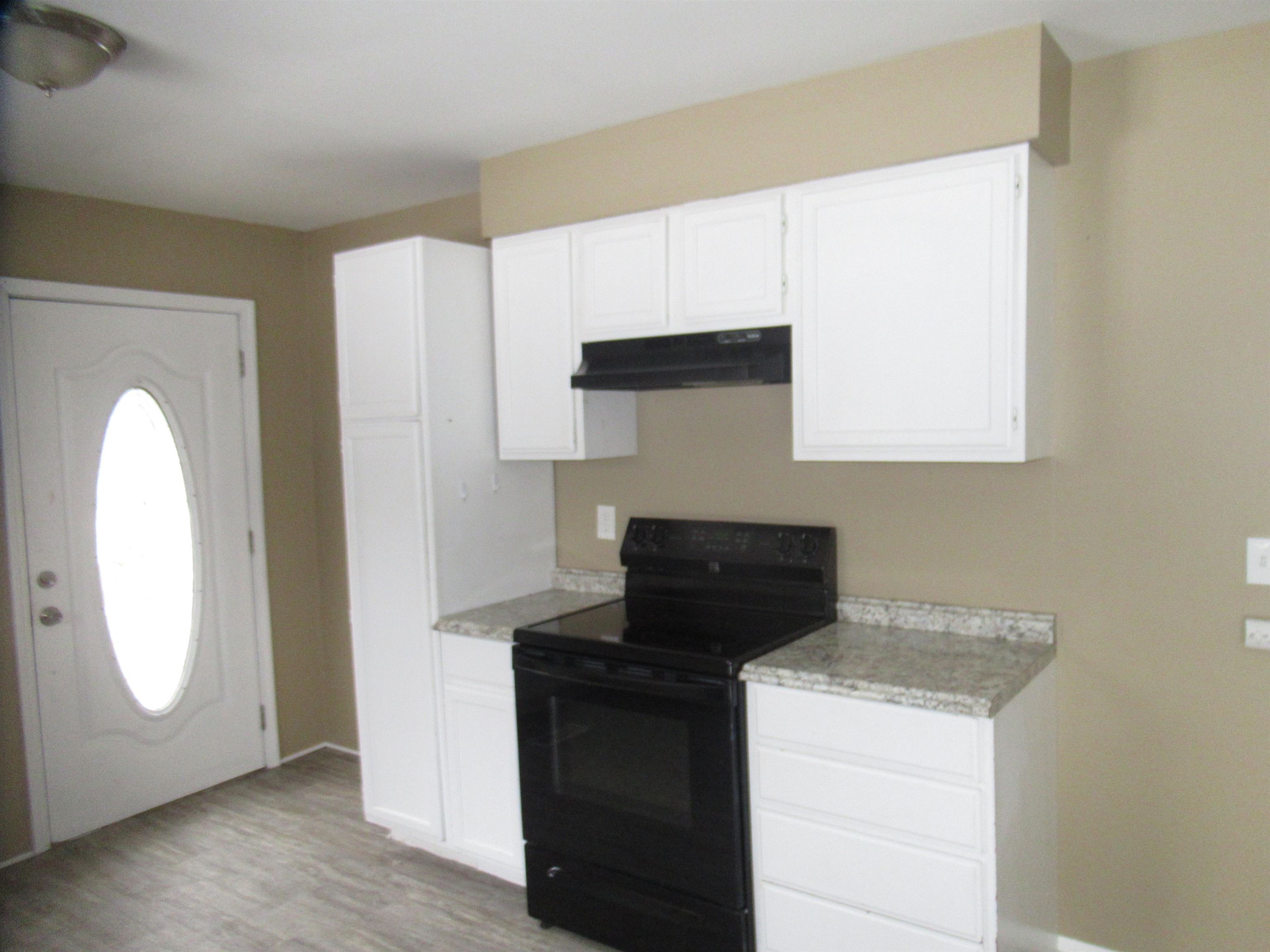 9091 West Frances Road Flushing, MI 48433 - Photo 5 of 18 50098377-4.JPG