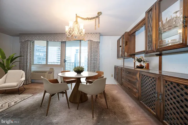 $275,000 | 1919 Chestnut Street, Unit 2521, Philadelphia, PA 19103