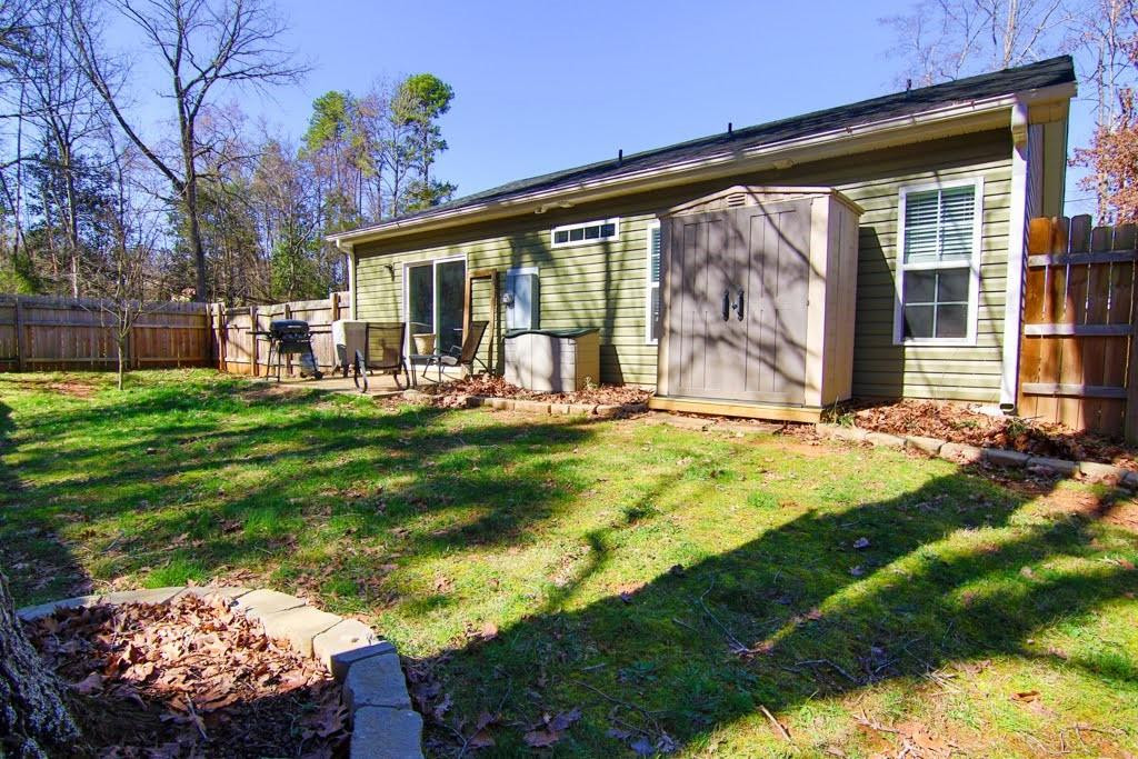 1033 East Hanover Road Graham, NC 27253 - Photo 6 of 20 Gallery Image 6