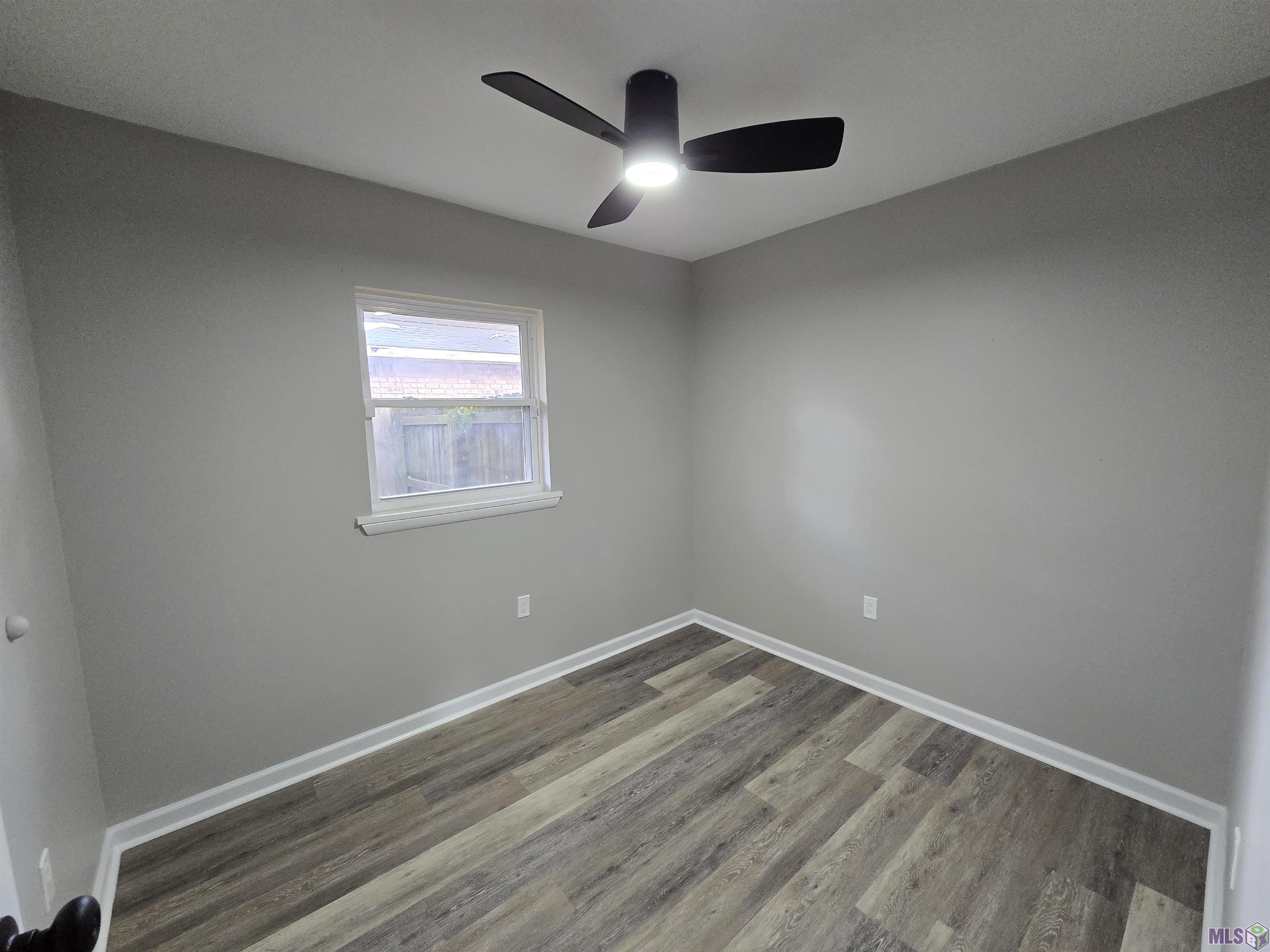 7565 Gov Blanchard Drive Baton Rouge, LA 70811 - Photo 13 of 27 Guest Bedroom