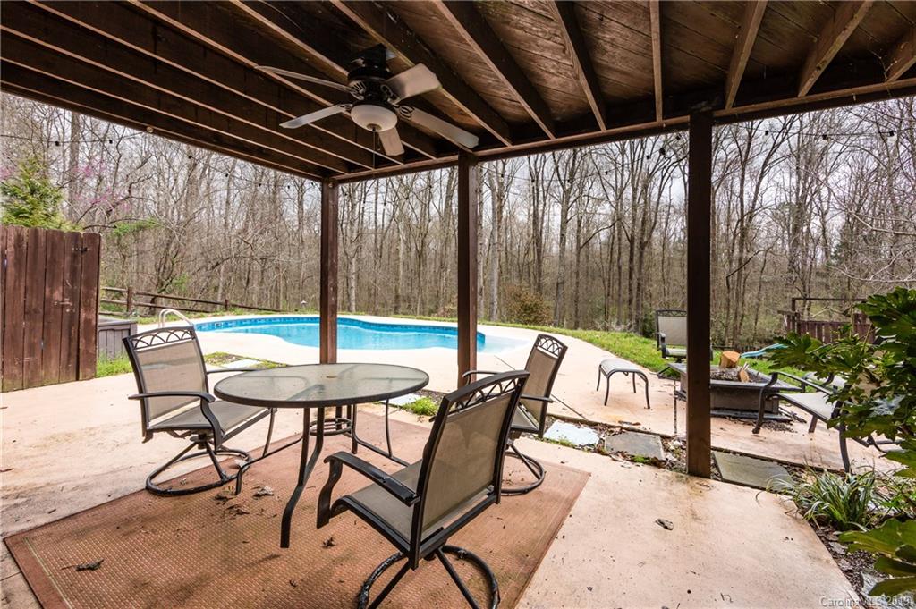 7122 Rothmore Street Charlotte, NC 28215 - Photo 33 of 36 Gallery Image 33
