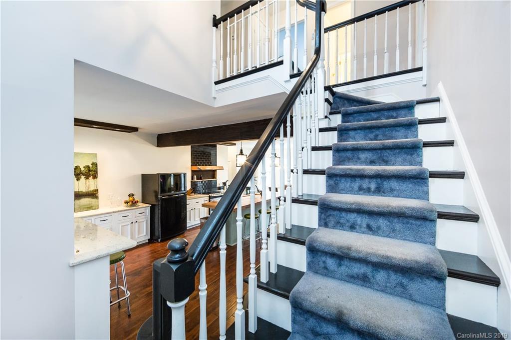 7122 Rothmore Street Charlotte, NC 28215 - Photo 5 of 36 Gallery Image 5