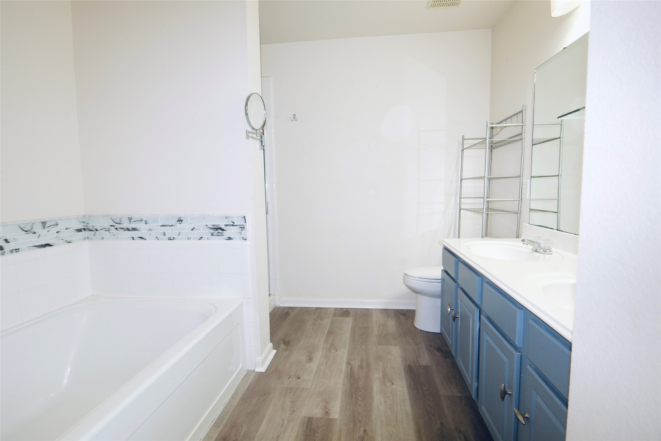 15514 Satsuma Point Court Houston, TX 77049 - Photo 13 of 20