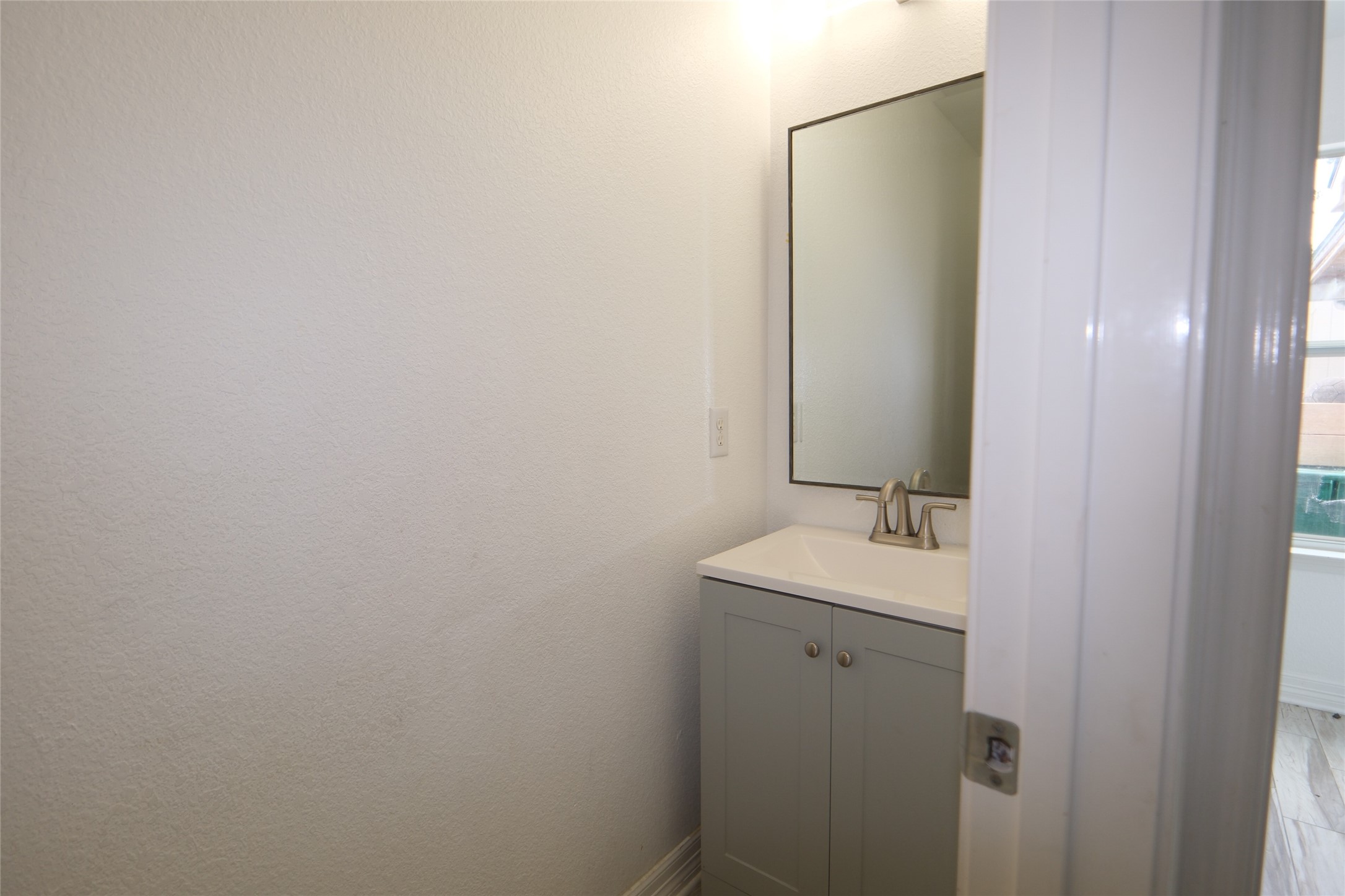 15514 Satsuma Point Court Houston, TX 77049 - Photo 9 of 20