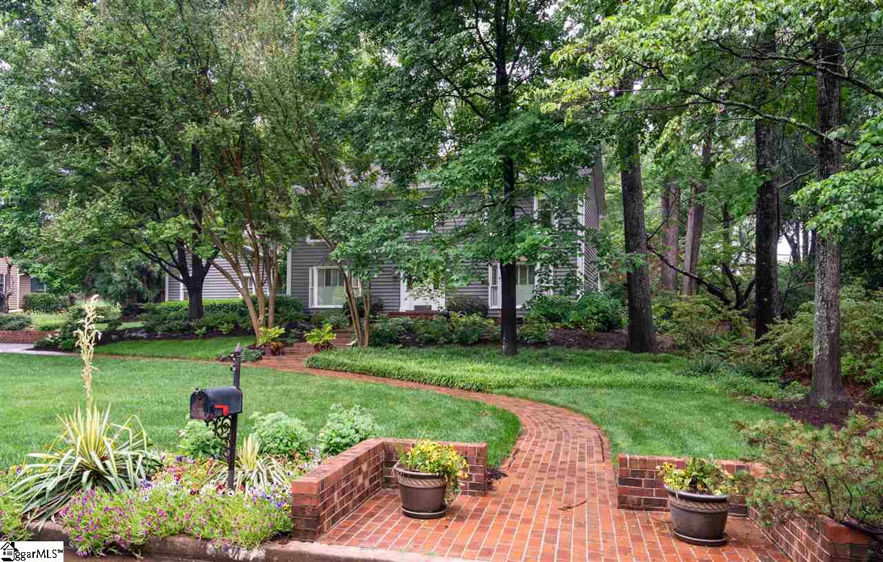 177 Chapman Road Greenville, SC 29605 - Photo 3 of 24 Gallery Image 3