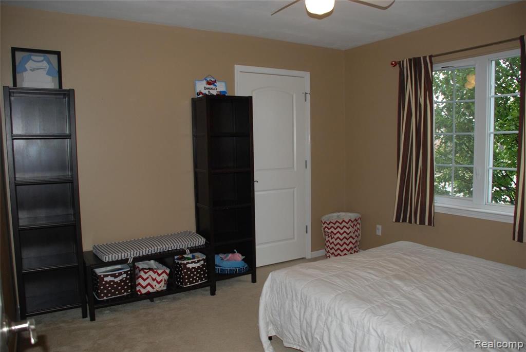 3535 Hogan Circle Rochester Hills, MI 48307 - Photo 25 of 43