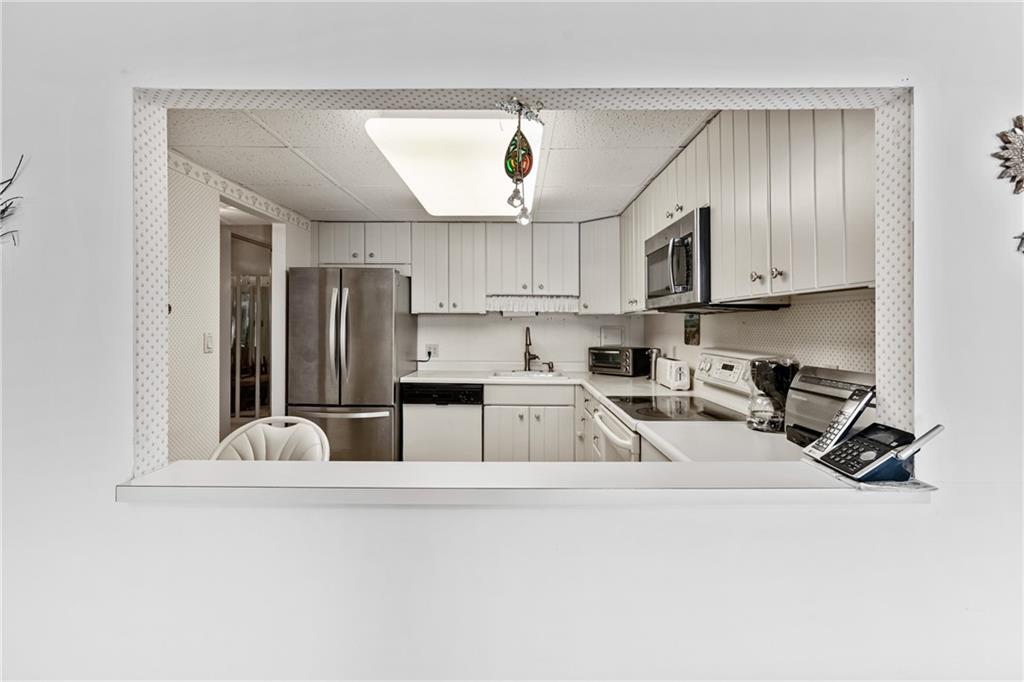900 Washington Road, Unit 106 Mt. Lebanon, PA 15228 - Photo 11 of 39 Gallery Image 11