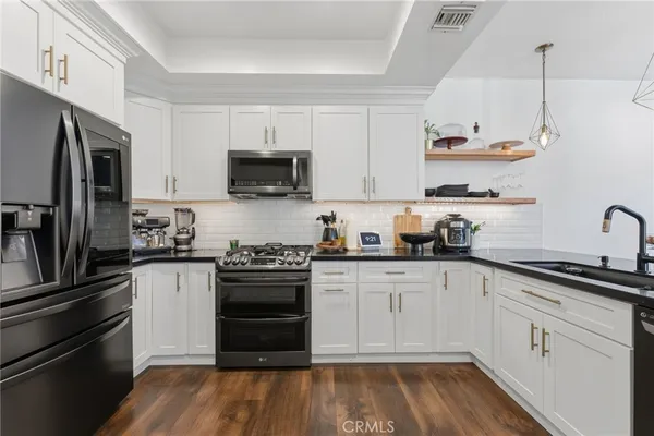 $699,000 | 7321 Vassar Avenue, Canoga Park, CA 91303