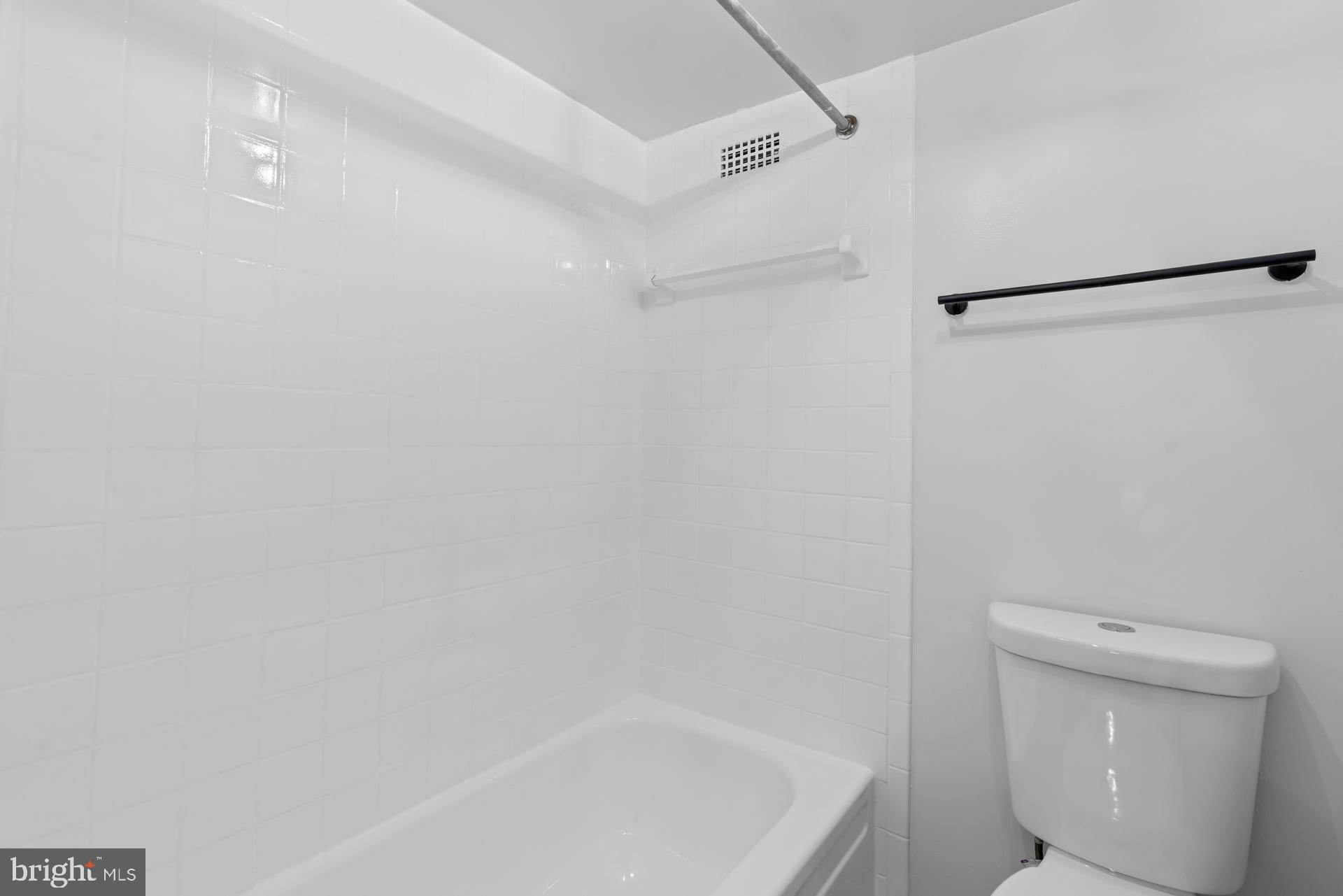 1836 Metzerott Road, Unit 715 Hyattsville, MD 20783 - Photo 15 of 28