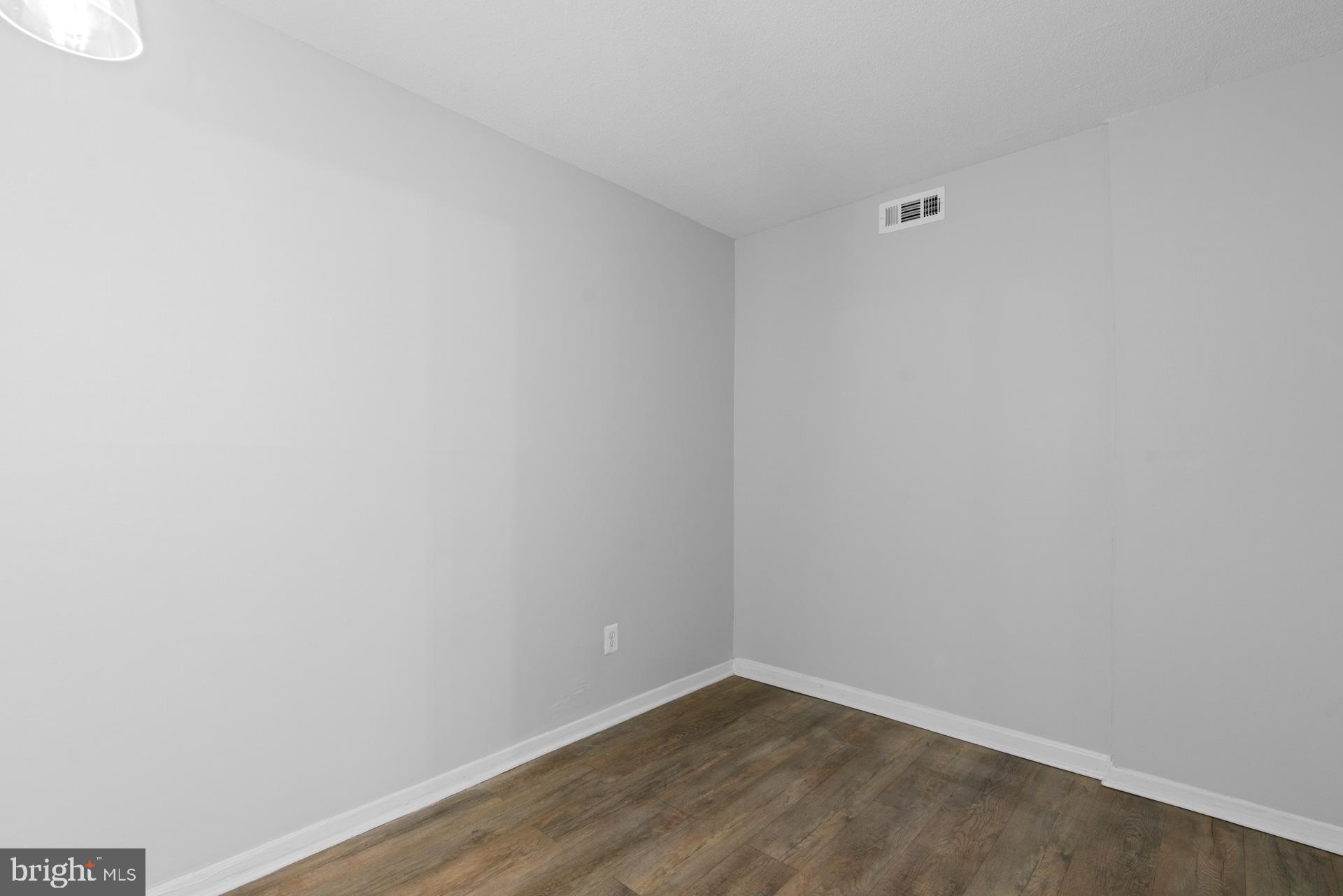 1836 Metzerott Road, Unit 715 Hyattsville, MD 20783 - Photo 19 of 28