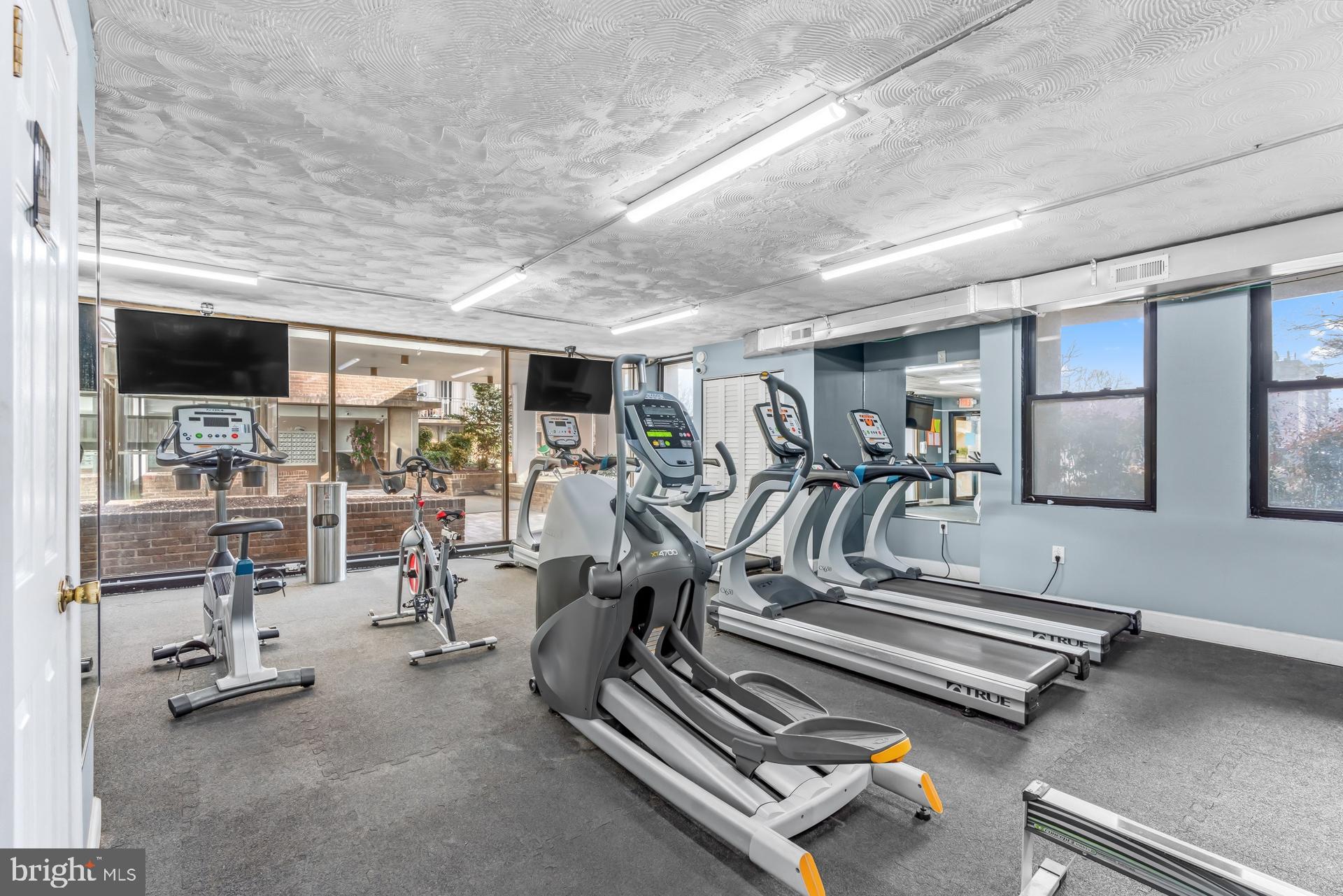 1836 Metzerott Road, Unit 715 Hyattsville, MD 20783 - Photo 24 of 28