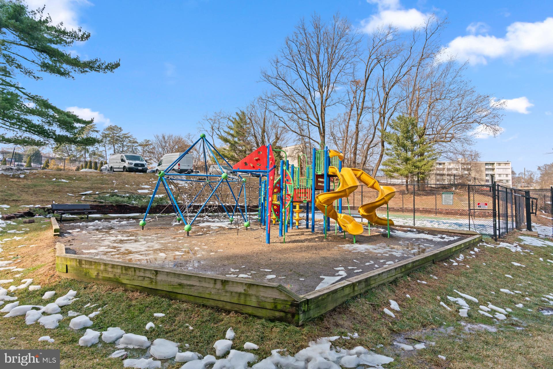 1836 Metzerott Road, Unit 715 Hyattsville, MD 20783 - Photo 27 of 28