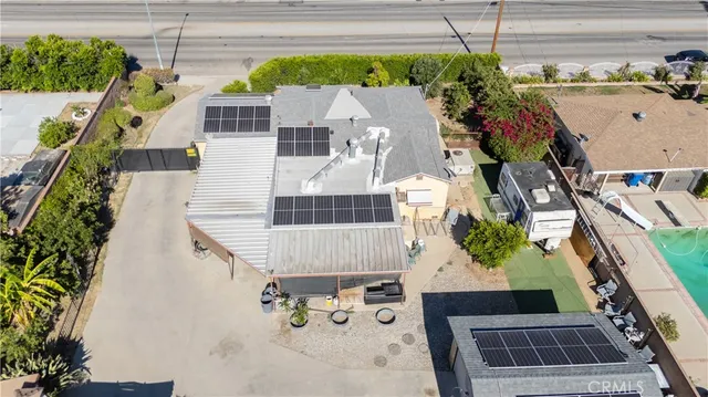 a picture of houses with outdoor space