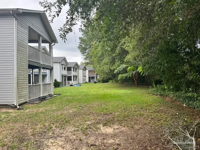 $140,000 | 1500 East Johnson Avenue, Unit 128, Pensacola, FL 32514