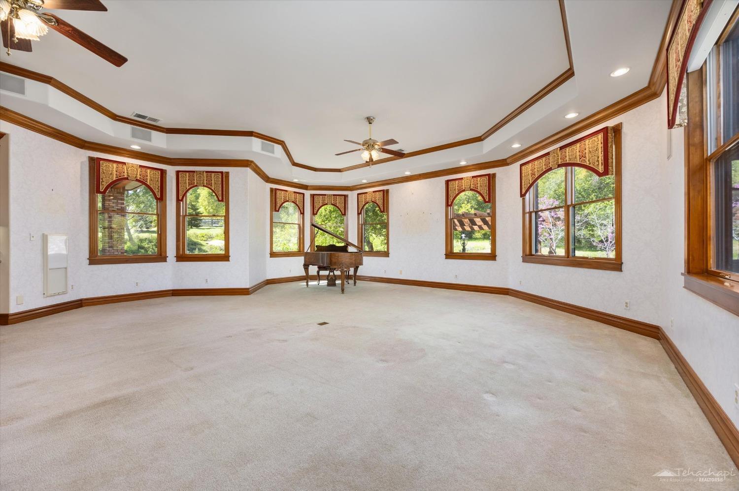 28641 Valley Oak Road Keene, CA 93531 - Photo 10 of 84 Gallery Image 10