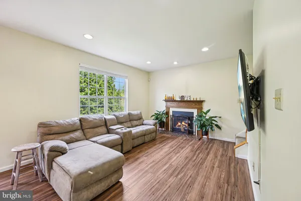 $425,000 | 837 Franklin Street, Coatesville, PA 19320