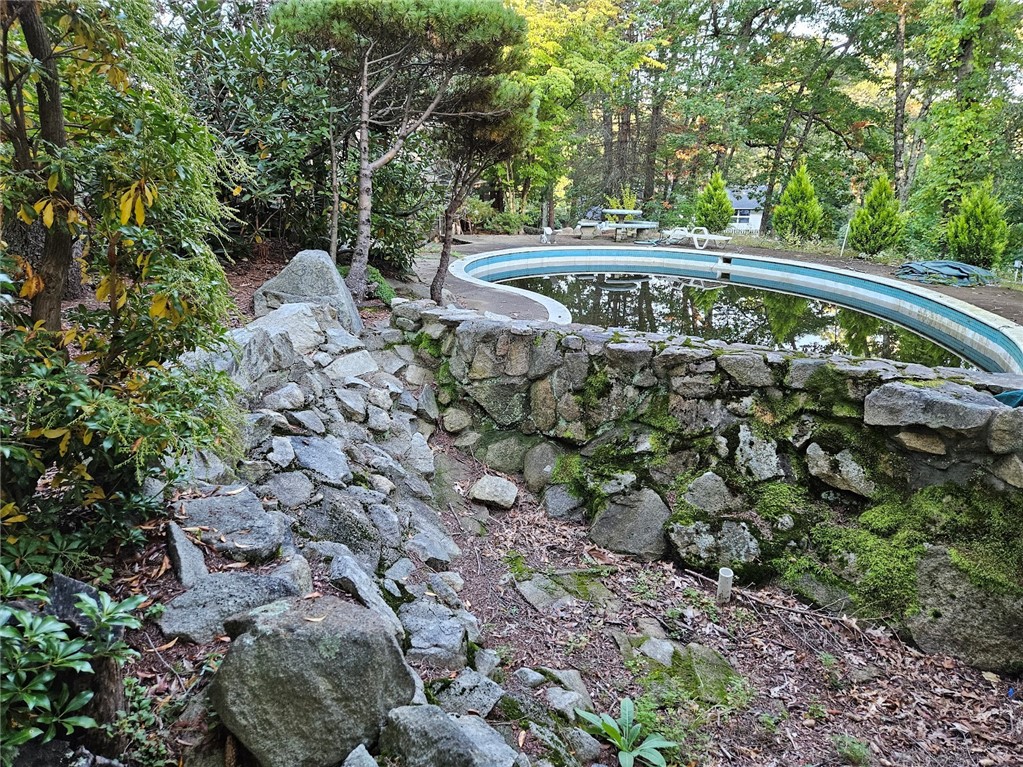 381 Angell Road Lincoln, RI 02865 - Photo 10 of 14 Gallery Image 10