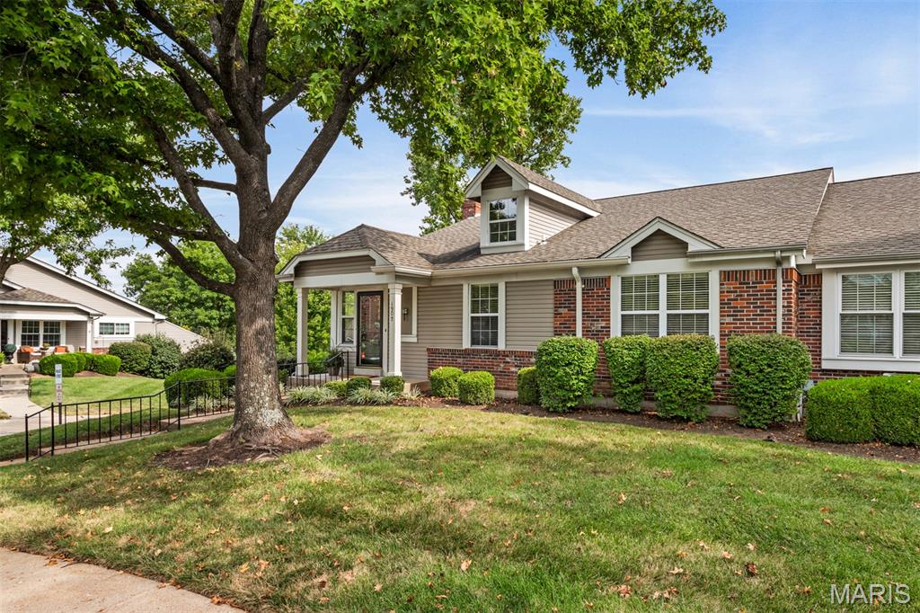 1902 Baxter Ridge Drive Chesterfield, MO 63017 - Photo 2 of 51 Gallery Image 2